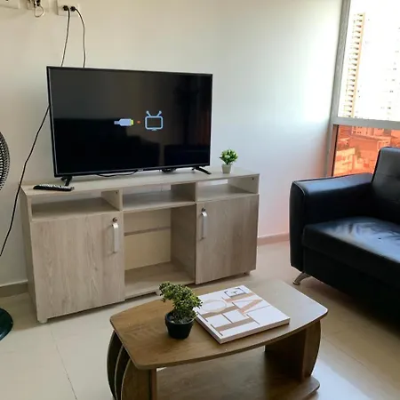 Acogder Apto De 3 Hab Excelente Ubicacion Apartamento