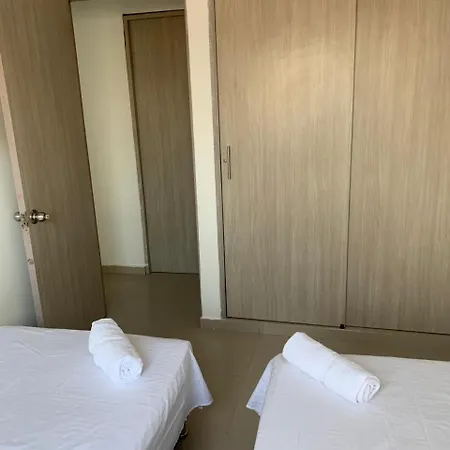 Apartamento Acogder Apto De 3 Hab Excelente Ubicacion *